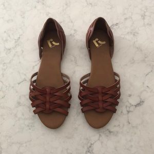 NWOT.  Never worn. Report flats size 8.5